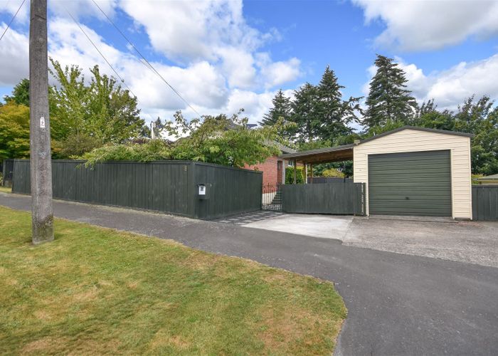  at 18 Glenross Street, Glenross, Dunedin
