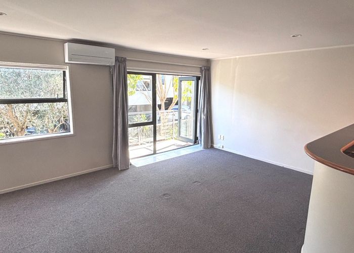  at 4/76 Galway Street, Onehunga, Auckland