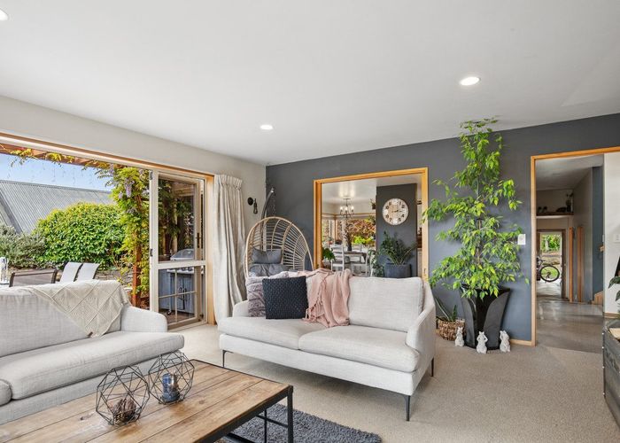  at 37 Kamaka Crescent, Bridge Hill, Alexandra