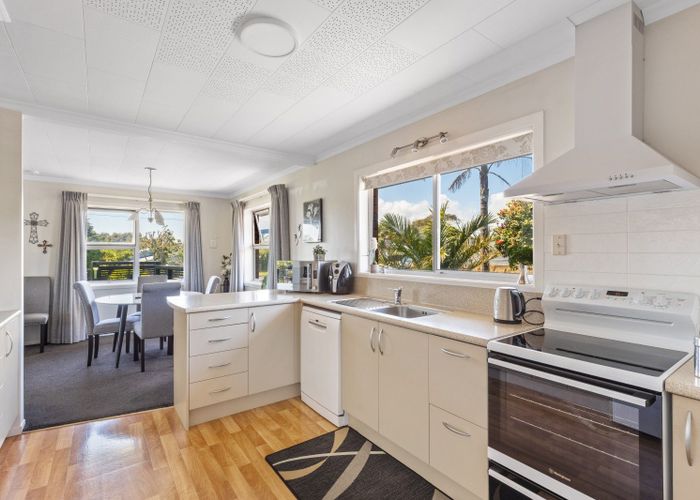  at 38 Wairau Road, Oakura