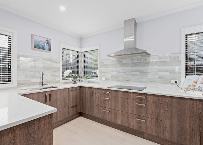  at 6/15 Onukutara Place, Huntington, Hamilton