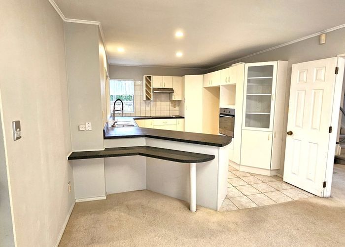  at 1 lyttelton ave, Forrest Hill, North Shore City, Auckland