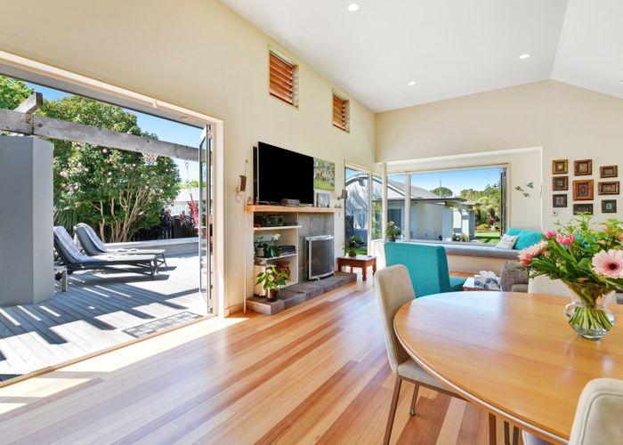  at 12 Ardlui Avenue, Manly, Whangaparaoa