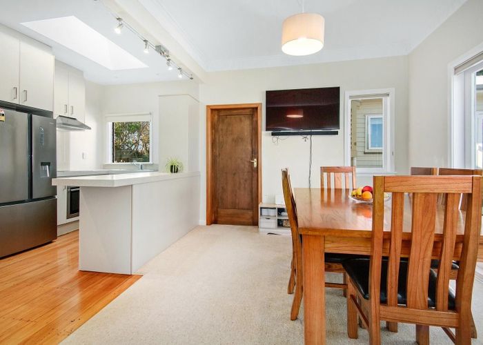  at 5 Meadows Avenue, Waiwhetu, Lower Hutt, Wellington