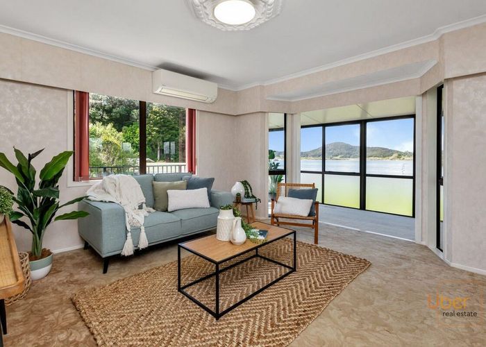 For sale 1880 Ngunguru Road, Ngunguru homes.co.nz