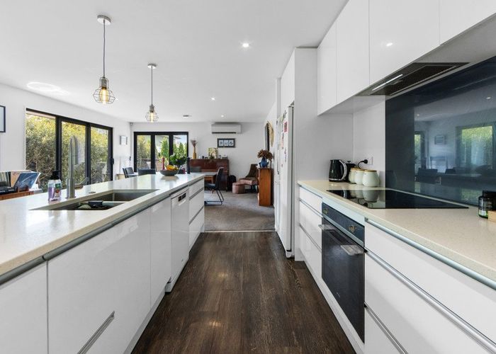  at 905 Ferry Road, Woolston, Christchurch City, Canterbury