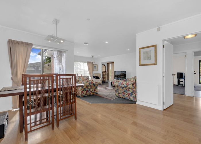  at 220 Te Irirangi Drive, Flat Bush, Auckland