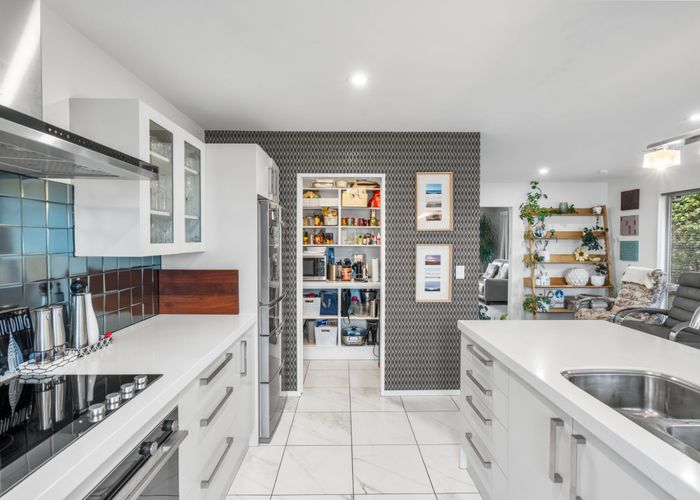  at 11 Rue de la Mare, Parklands, Christchurch