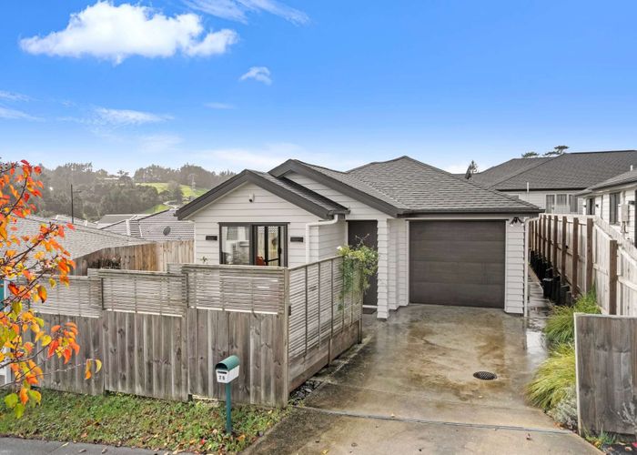  at 76 Accolage Boulevard, Kumeu, Rodney, Auckland