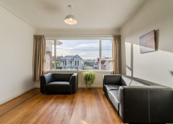  at 1 Glenross Street, Glenross, Dunedin