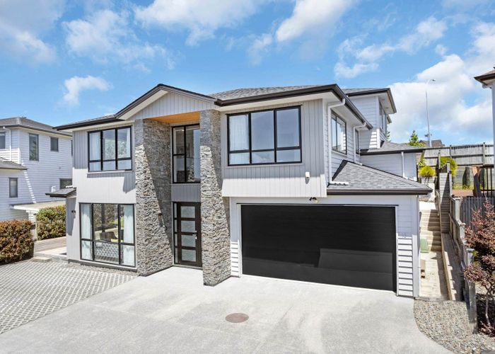  at 13 Golden Morning Drive, Albany, North Shore City, Auckland