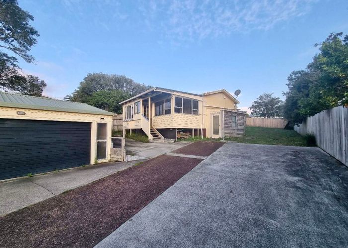  at 4 Brian Crescent, Stanmore Bay, Rodney, Auckland