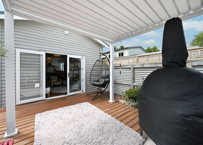  at 35 Oxford Street, Fairfield, Hamilton