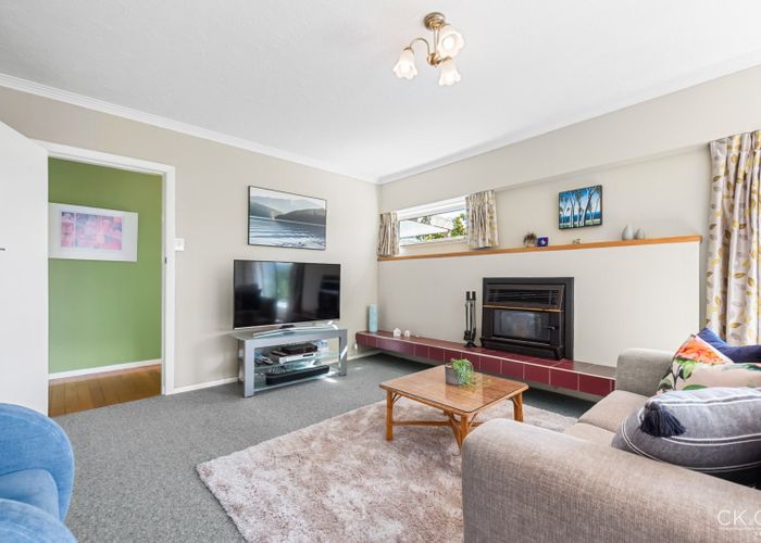  at 121 Park Road, Belmont, Lower Hutt, Wellington