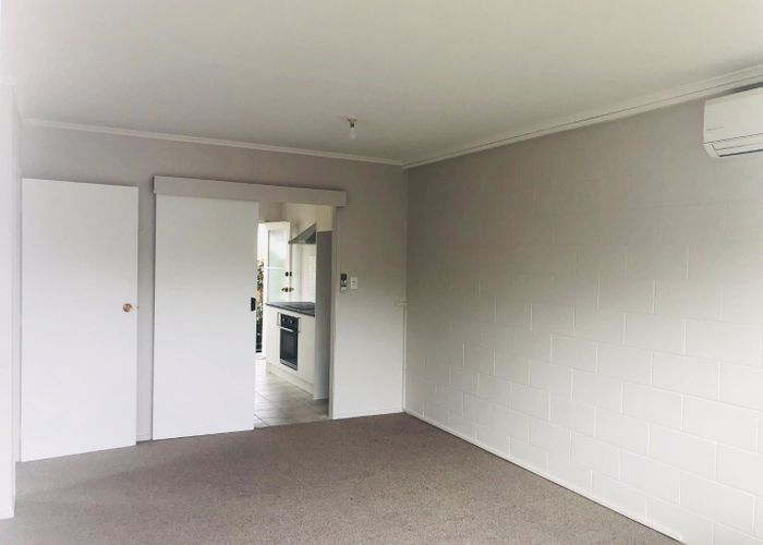  at 2/39 Woodward Road, Mount Albert, Auckland City, Auckland