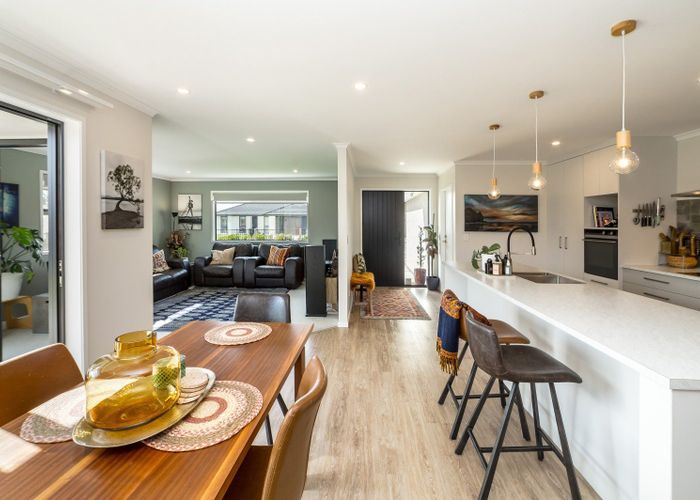  at 7 Kakariki Crescent, Carterton, Carterton, Wellington