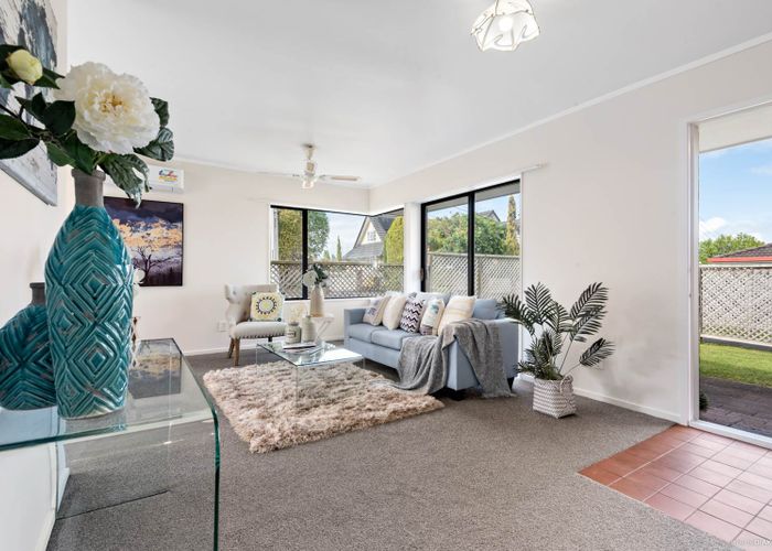  at 6/453 Richardson Road, Mount Roskill, Auckland