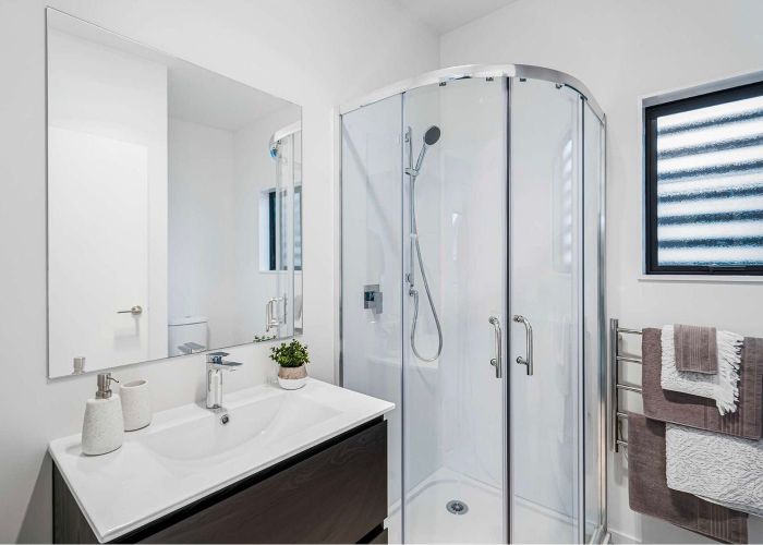  at 15B Portman Road, Mount Wellington, Auckland City, Auckland