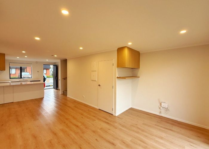  at 5/31 Normandy Place, Henderson, Waitakere City, Auckland