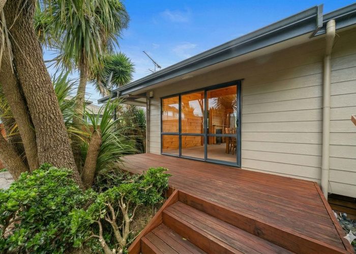  at 5A Greenhaven Avenue, Opaheke, Papakura, Auckland