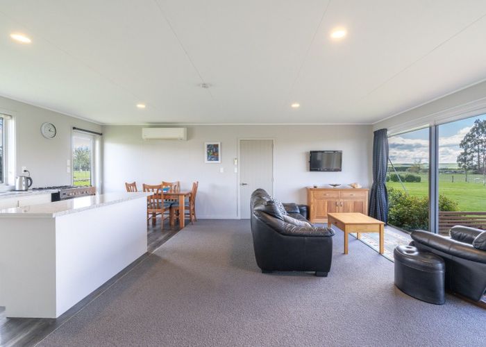  at 155 Crow Road, Thomsons Crossing, Winton