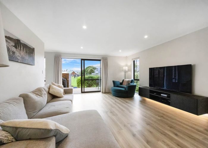  at 2a Albionvale Road, Glen Eden, Waitakere City, Auckland