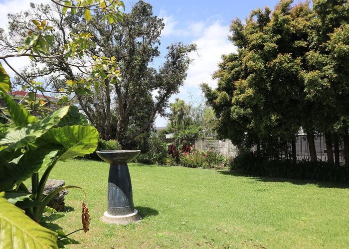  at 76 Onewa road, Northcote Point, North Shore City, Auckland