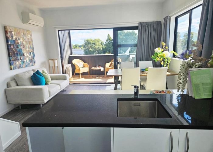 at 109 Cambridge Terrace, Papatoetoe, Manukau City, Auckland