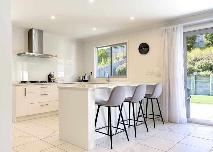  at 81 Cumberland Drive, Flagstaff, Hamilton