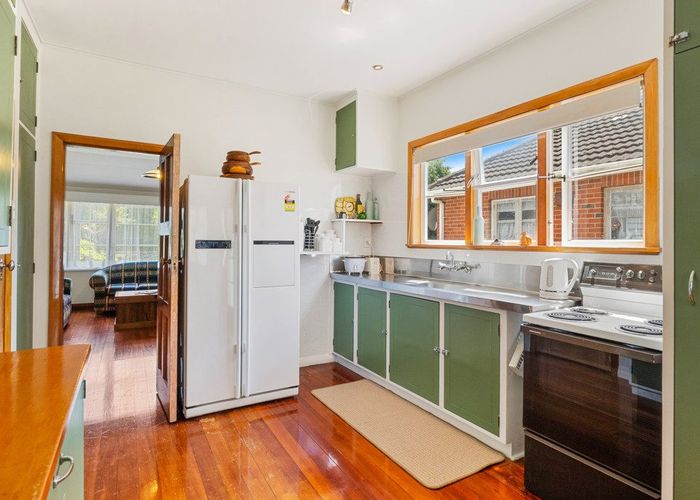 at 192 Cambridge Terrace, Naenae, Lower Hutt, Wellington