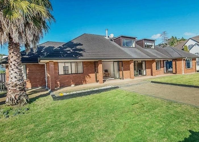  at 79 Manor park, Sunnyhills, Manukau City, Auckland