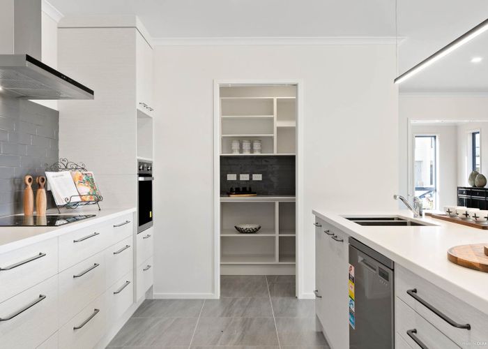  at 6 Waituarua Drive, Conifer Grove, Takanini