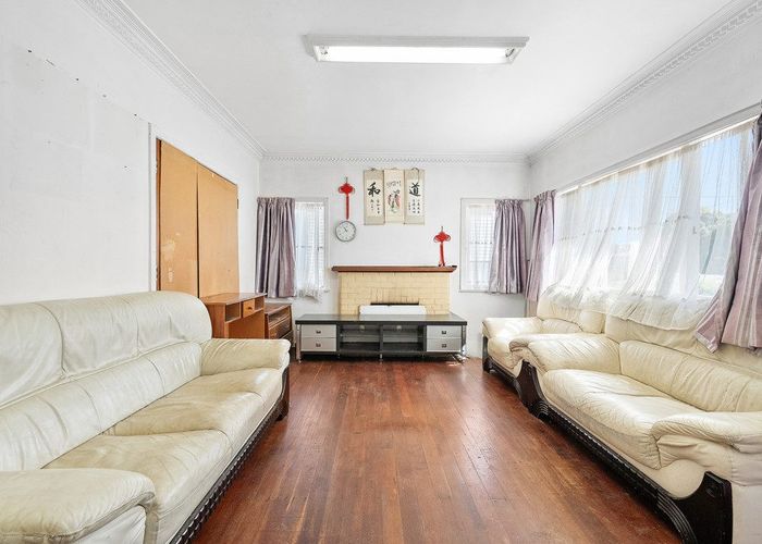  at 35 Sturges Avenue, Otahuhu, Auckland