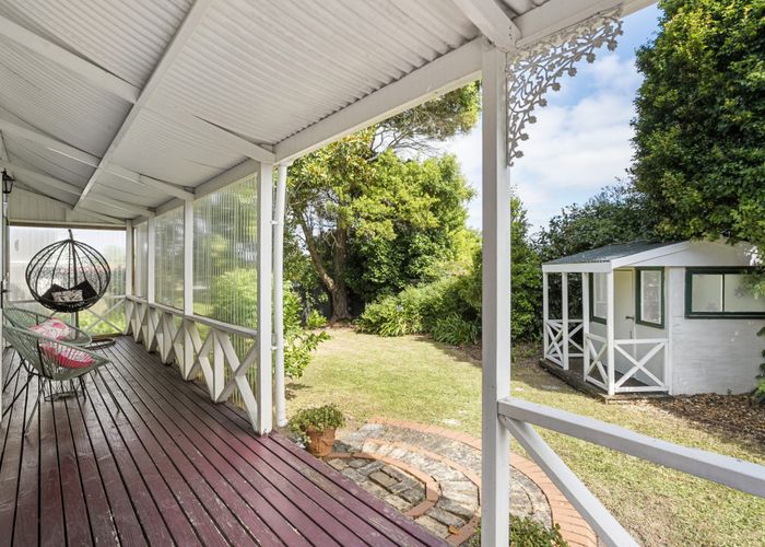  at 1/1 Cascades Road, Pakuranga Heights, Auckland