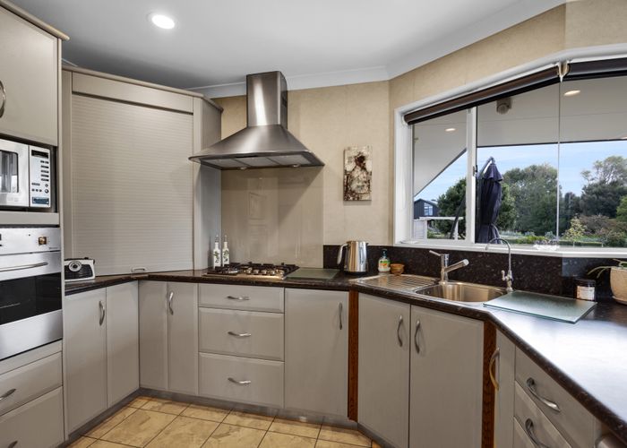  at 156 Pembroke Road West, Pembroke, Stratford