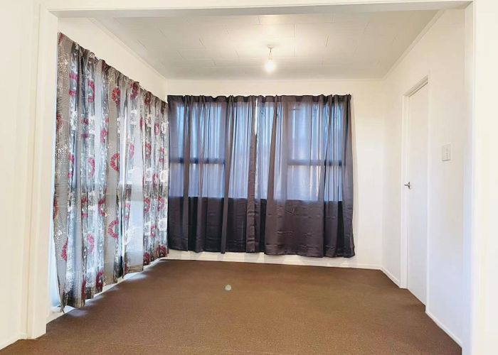  at 12 Ben Lora Place, Mangere East, Manukau City, Auckland