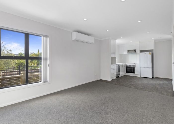  at 2/9 Marlene Avenue, Te Atatu South, Waitakere City, Auckland