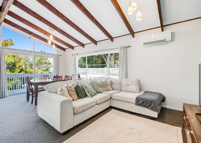  at 8 Teviot Place, Totara Vale, North Shore City, Auckland