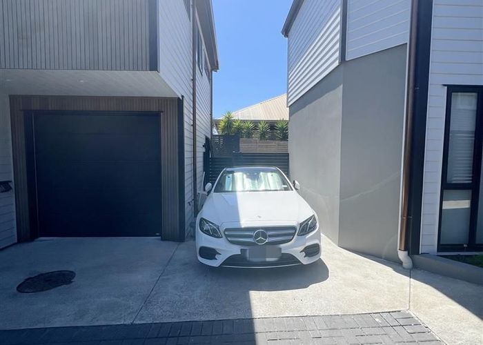  at 81A Matipo Road, Mairangi Bay, North Shore City, Auckland