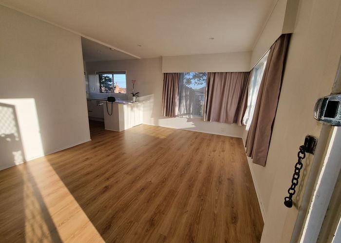 at 12B Herd Road, Hillsborough, Auckland