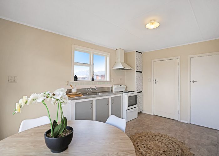  at 8 Pratley Crescent, Hampstead, Ashburton, Canterbury