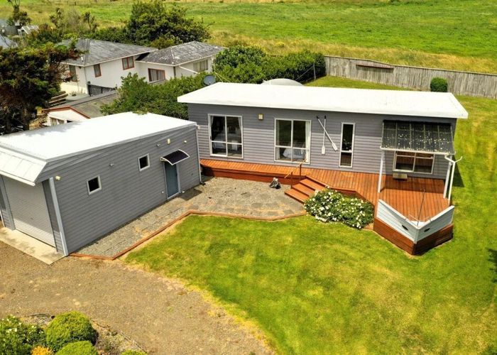  at 11 Ramona Avenue, Waitarere Beach, Levin