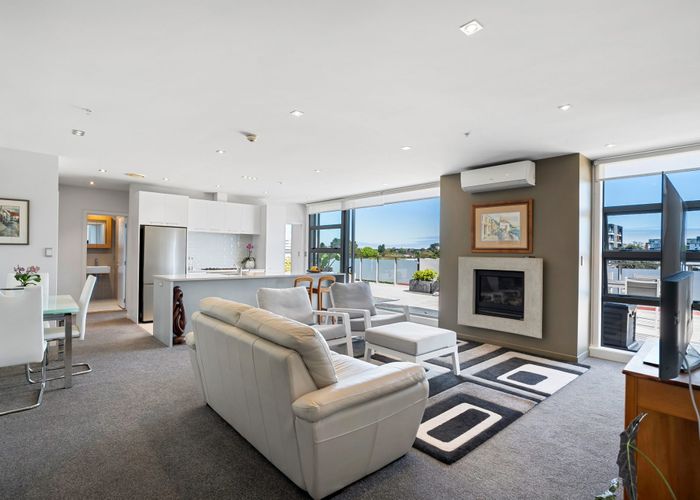 at 403/16 Huron Street, Takapuna, North Shore City, Auckland