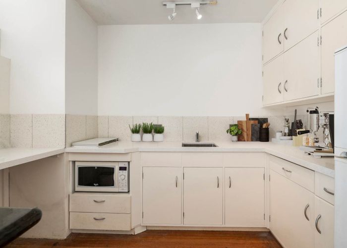  at 2/116 Wellington Street, Freemans Bay, Auckland