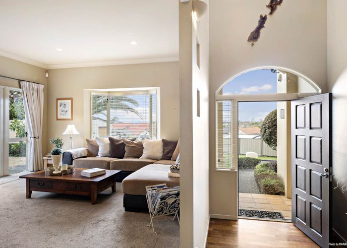  at 6 Chardonnay Rise, Henderson, Auckland