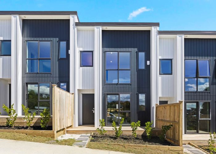  at 21 Sagitta Drive, Flat Bush, Manukau City, Auckland