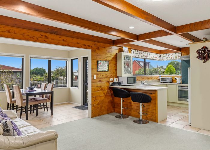  at 8 Grace Avenue, Te Aroha, Matamata-Piako, Waikato
