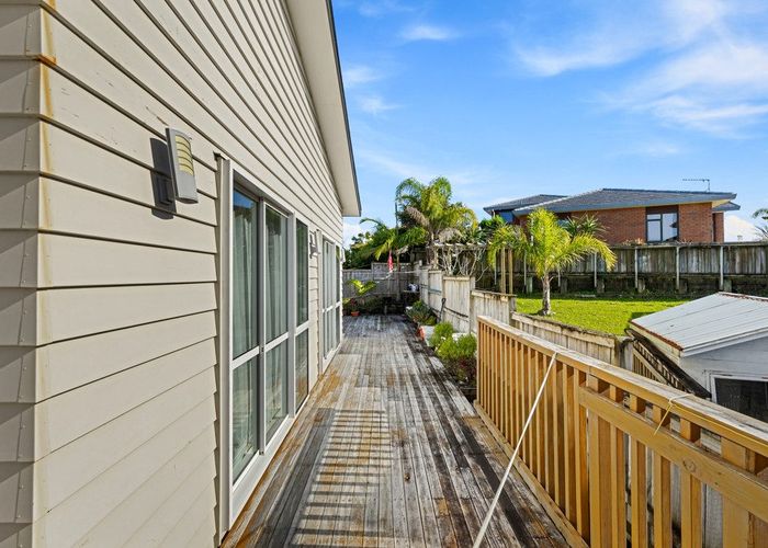  at 75 San Valentino Drive, Henderson, Auckland