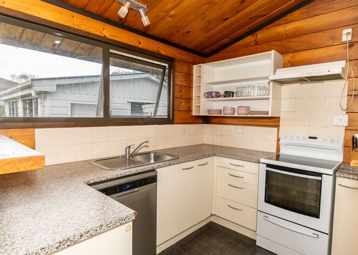  at 25B Pohutukawa Drive, Pukete, Hamilton