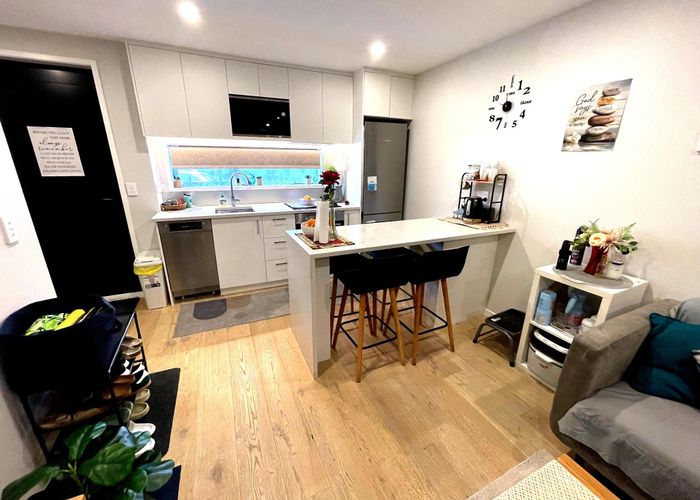  at 2/21 Parson Lane, Papatoetoe, Manukau City, Auckland